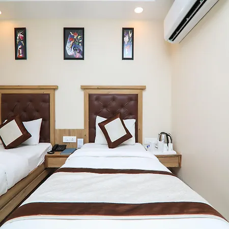 Oyo 15567 Hotel India International Sitare